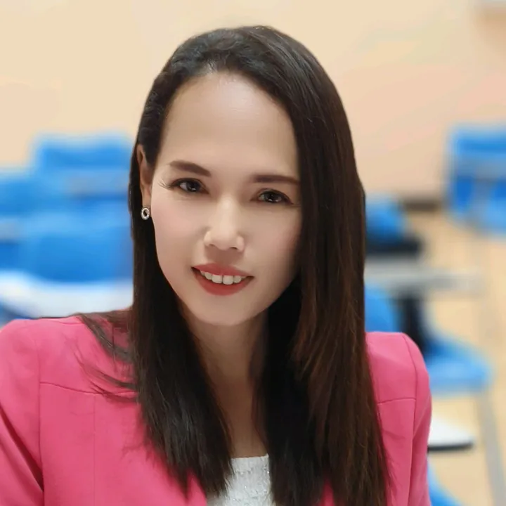 ครูแซนดร้าที่ปรึกษาทำออนไลน์