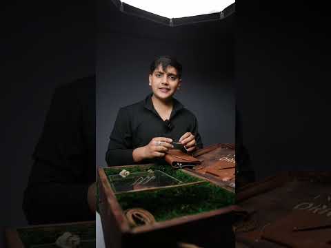 THE SHOE UNBOXER