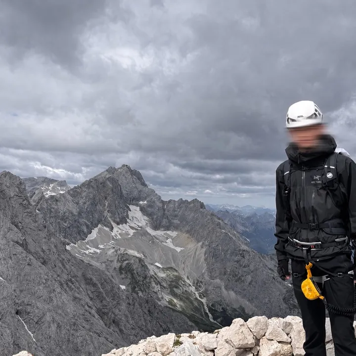 𝐋𝐮𝐤𝐚𝐬 🏔️