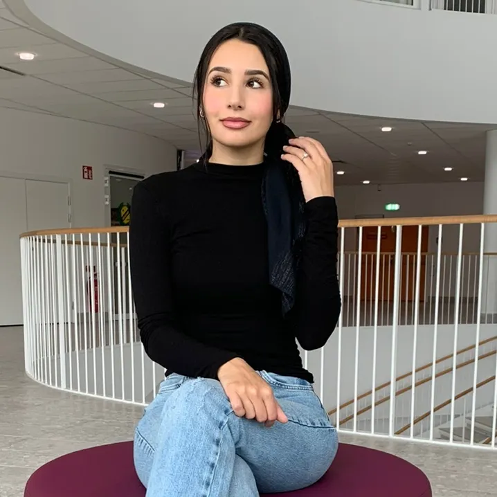 Sara J