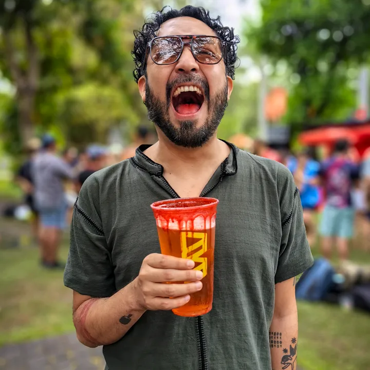 Héctor Flores