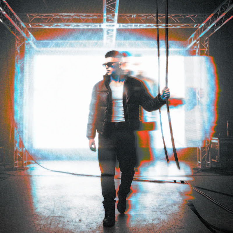 DJ OSCAR CHÁVEZ