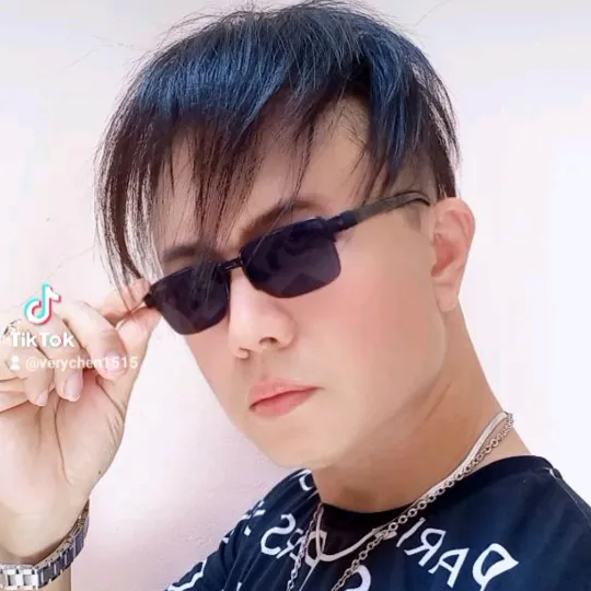 VERY CHEN