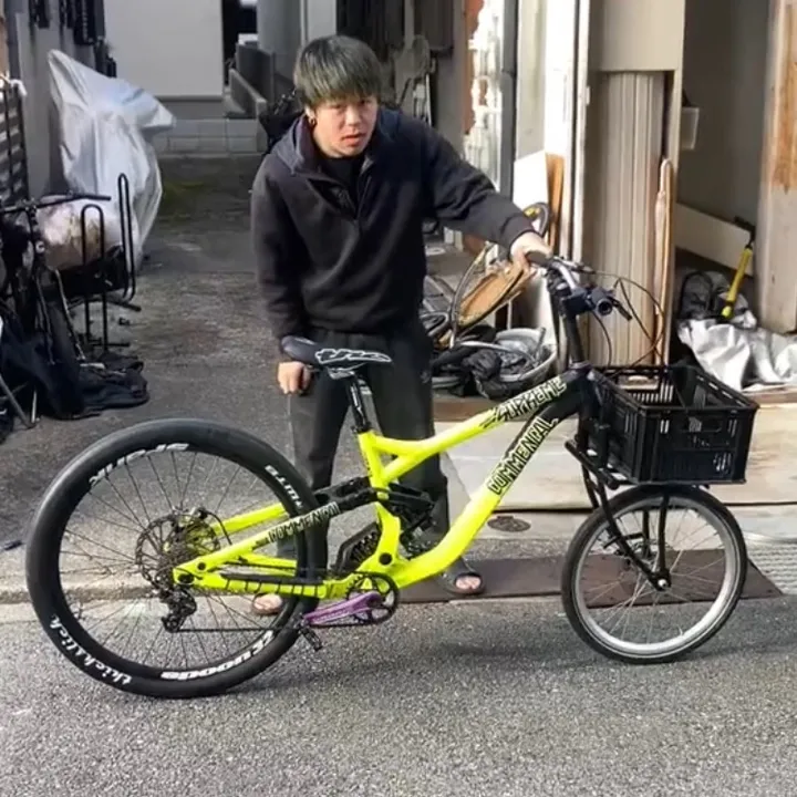 Uglycycle / アグリーサイクル店長