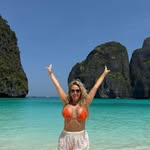 NICKY 🌺 | Travel & Hotels