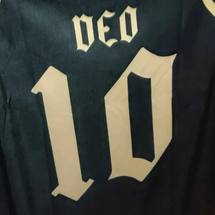 Deo