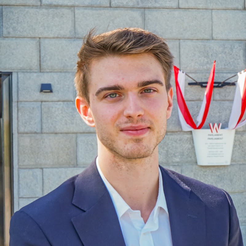 GM Felix Blohberger
