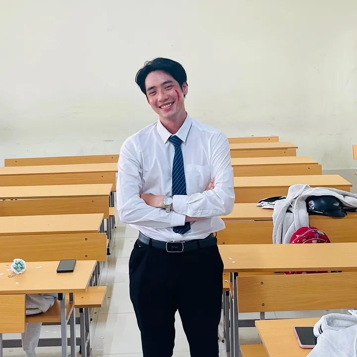 Thầy Hồ Ghét Sầu Riêng