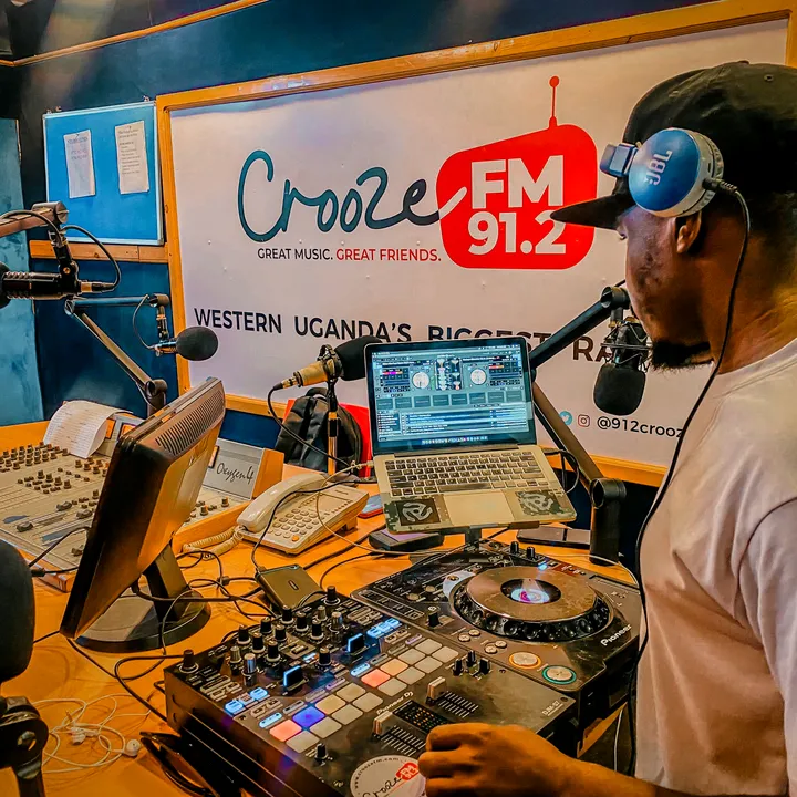 dj kien 256