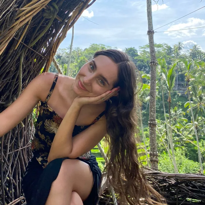 ✈️Eleanna |Social Media Growth