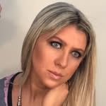 𝗖𝗮𝗿𝗼 𝗚𝗹𝗮𝘀𝗯𝗲𝗿𝗴 | Periodista & Creadora de contenido