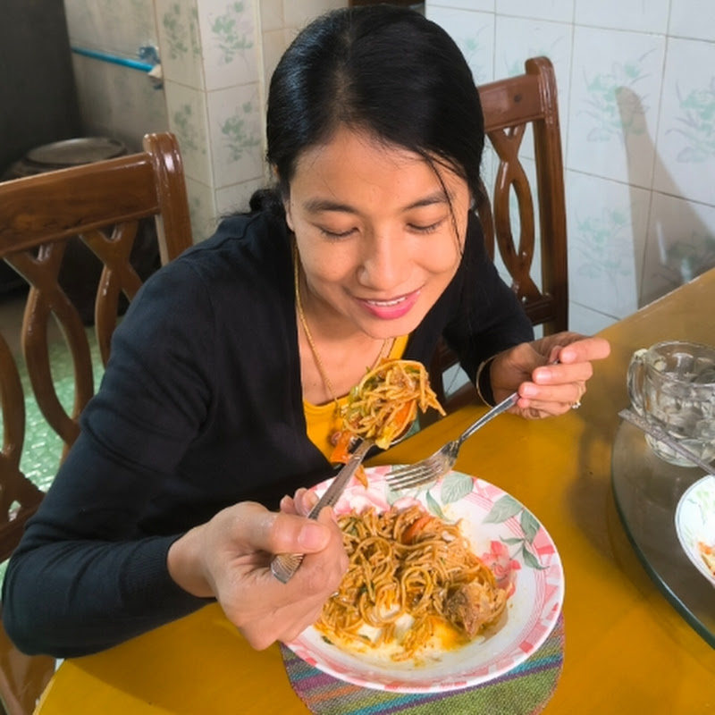 Ei Ei's Kitchen 