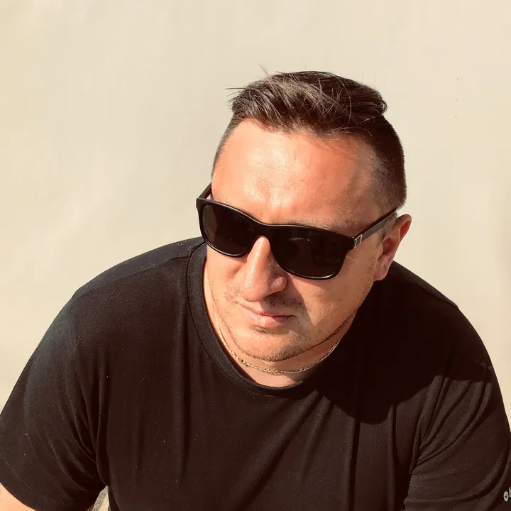 DJBlack