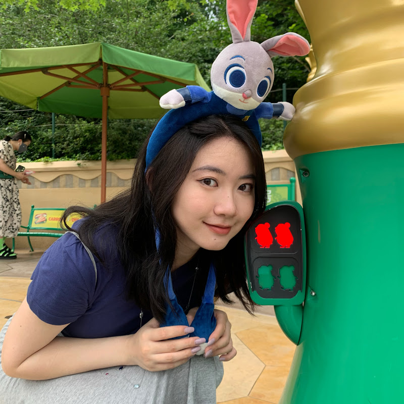 Dannie live in China