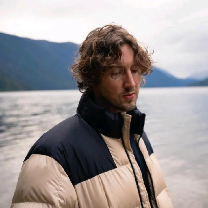 Dean Lewis