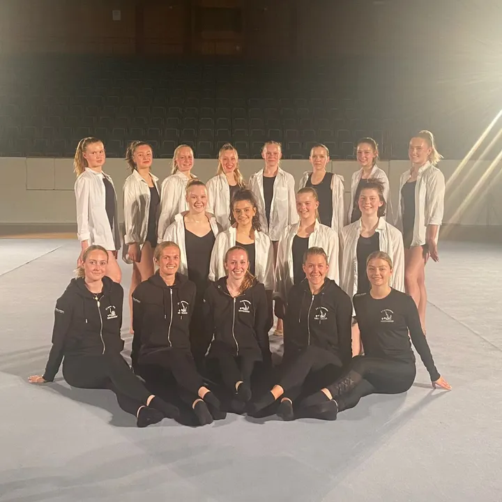 C4-gymnasterna