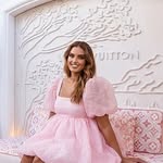 𝐌𝐄𝐋𝐎𝐃𝐘 ✈️ Luxury Travel Creator