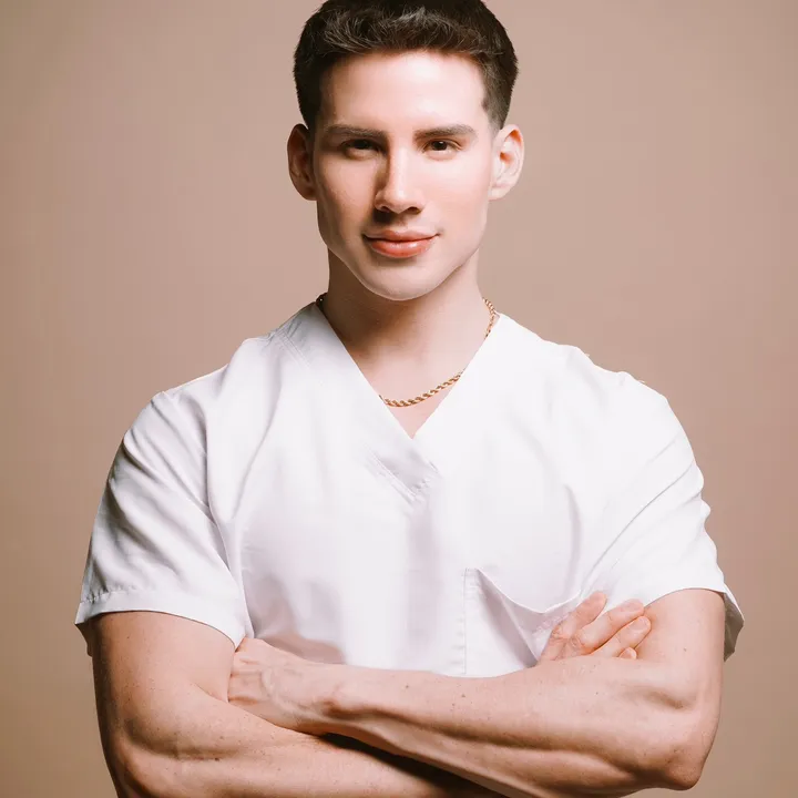 Dr. Felipe Salgado