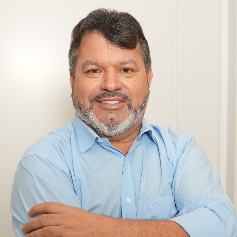 Carlos Bernardo 