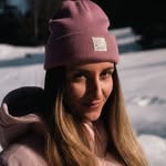 Estelle Peretto  • Ski guide & yoga teacher 💕