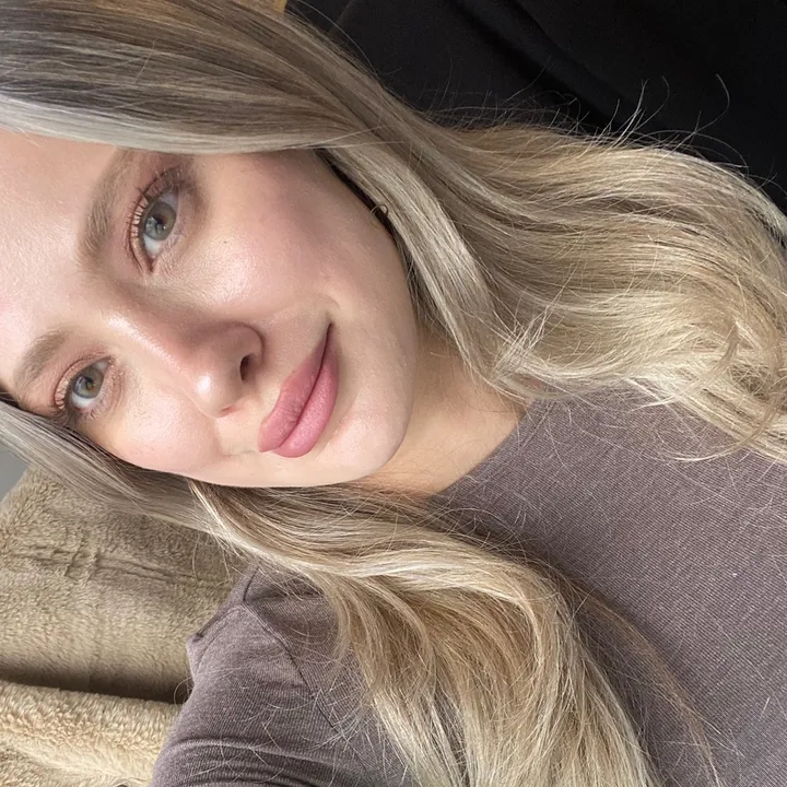 Esra G