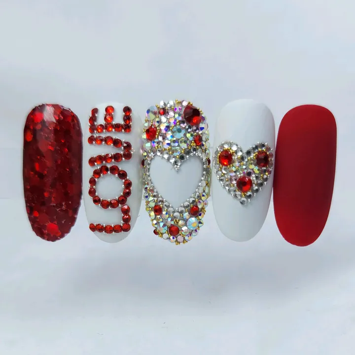 NAILS COQUETAS