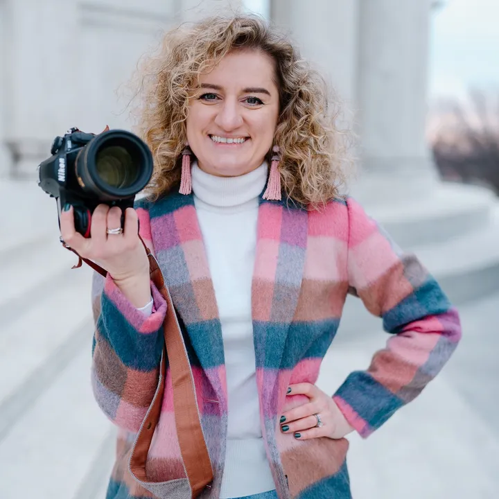 Nano Betts | Travel Blogger