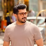 Musthak Beeroli - Dubai Blogger