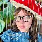 Veronica 🎶 Raising Children on Music, Beauty & Wonder