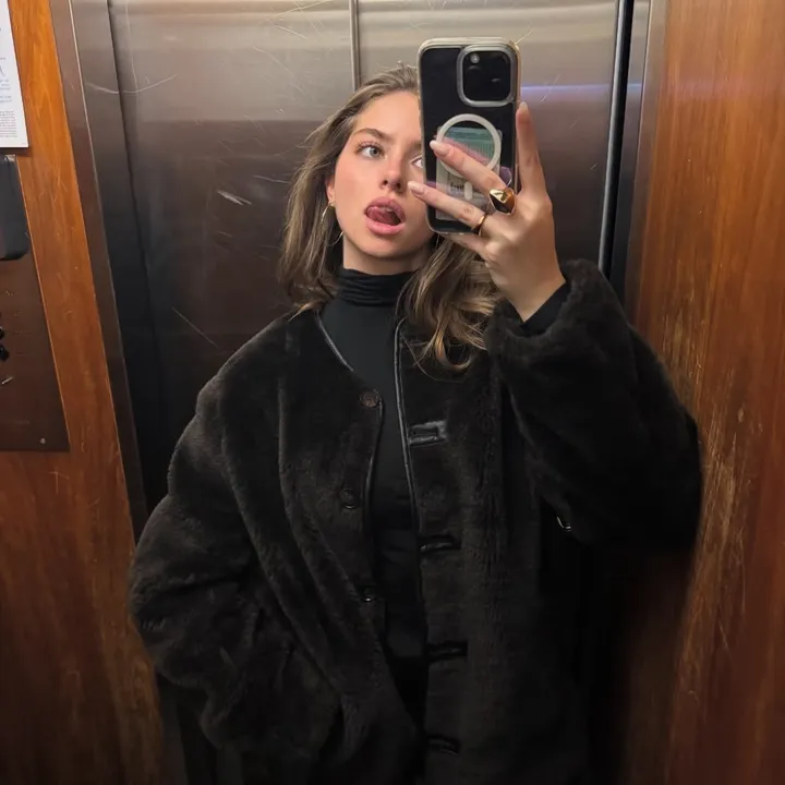 Lila Satín