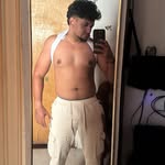 Melvin L Valladares