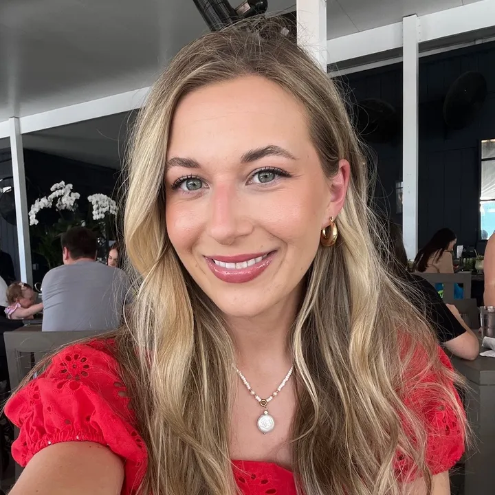 Tanya | Weddings & Travel