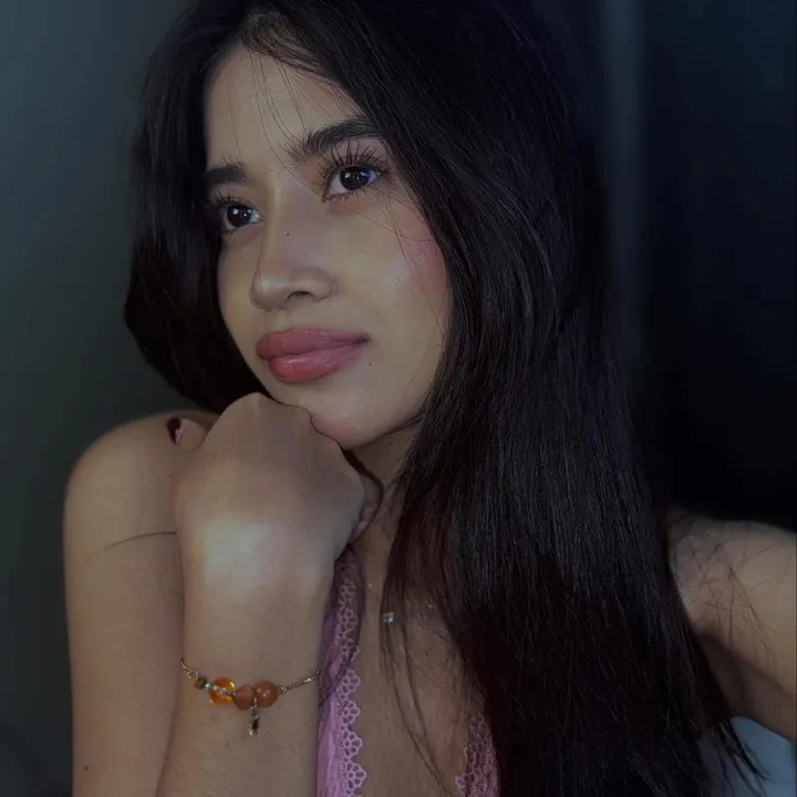 ig: @trisxwu