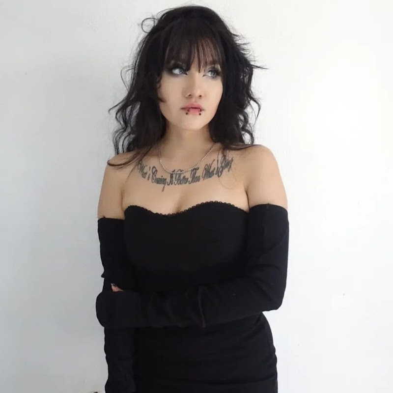Natii Lovato Quiinn