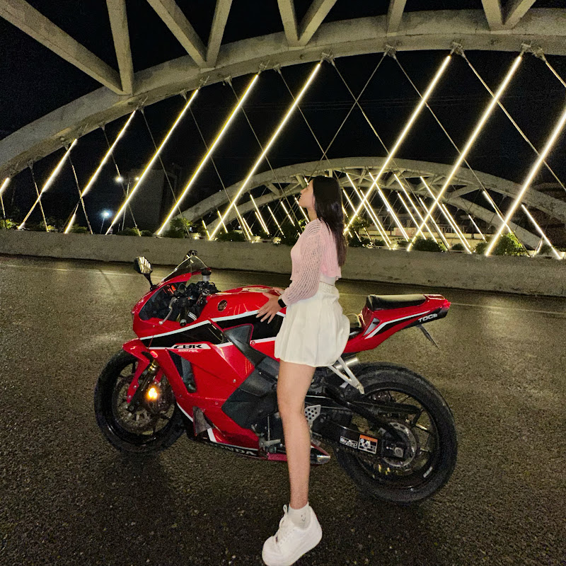 Soni Rides