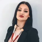 Make-up Artist Desi Oppedisano