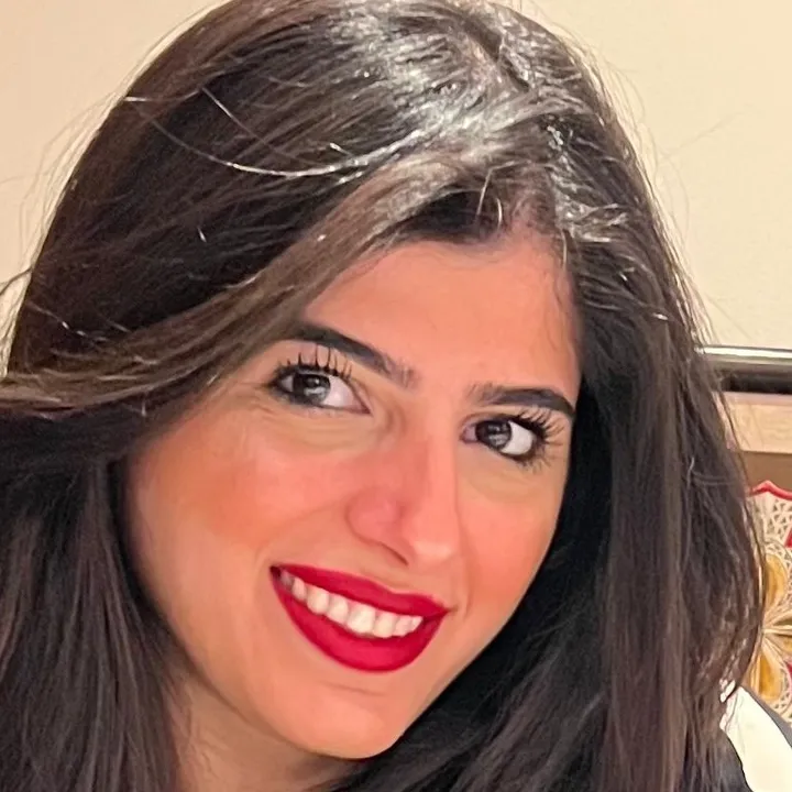 Eva | Content Creator