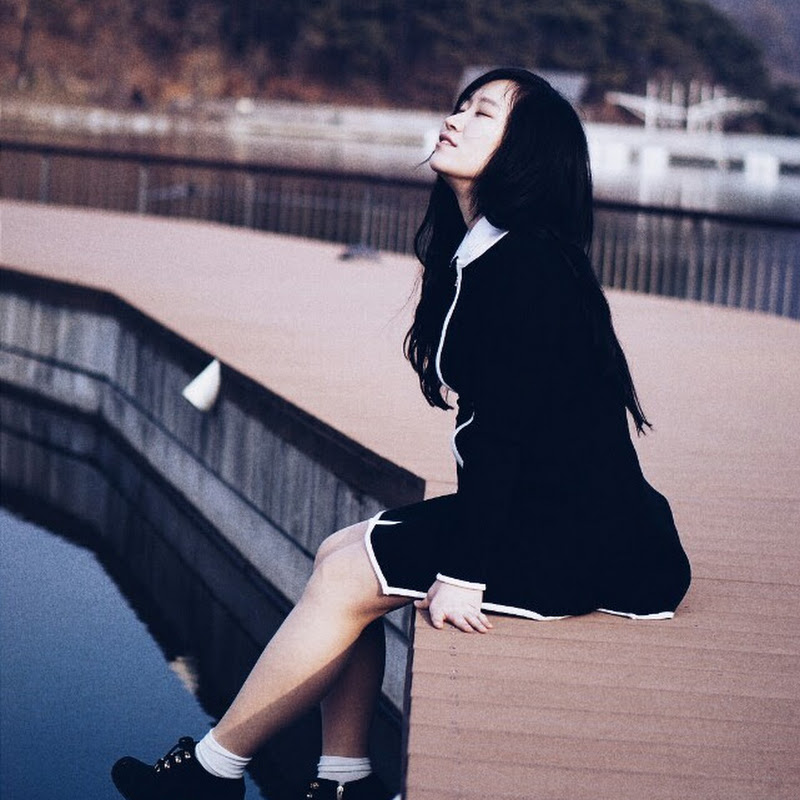 모유진 | Ara Wave