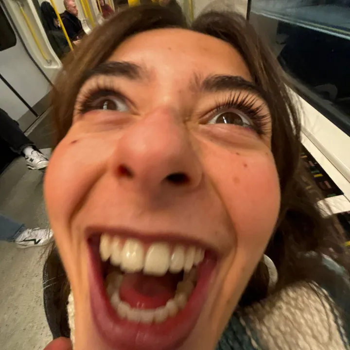 izadorahodges3