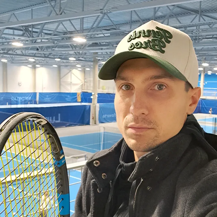 Tennis Bros co.