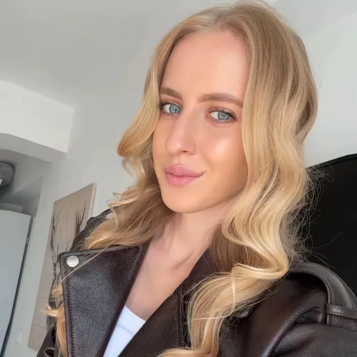 Buşilă Alexandra Paola🌸
