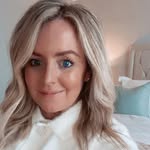 Julie Ledwidge | Motherhood | Skincare | Family Travel | UGC