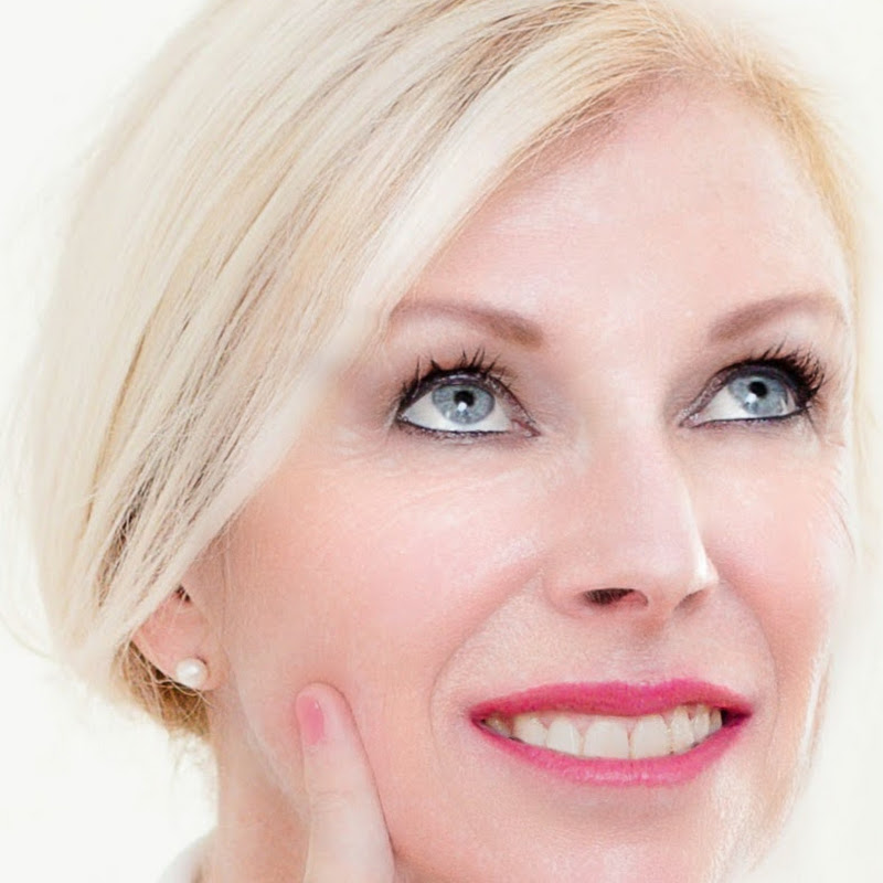 Aroma Shoppe & Purez Cosmetics