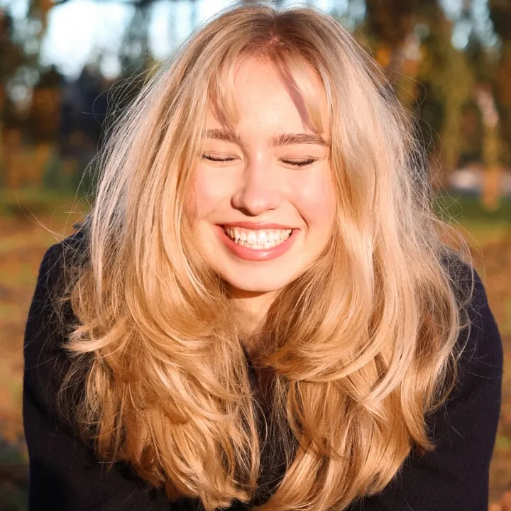 Oliwia🍒 IG: livwithgoodenergy