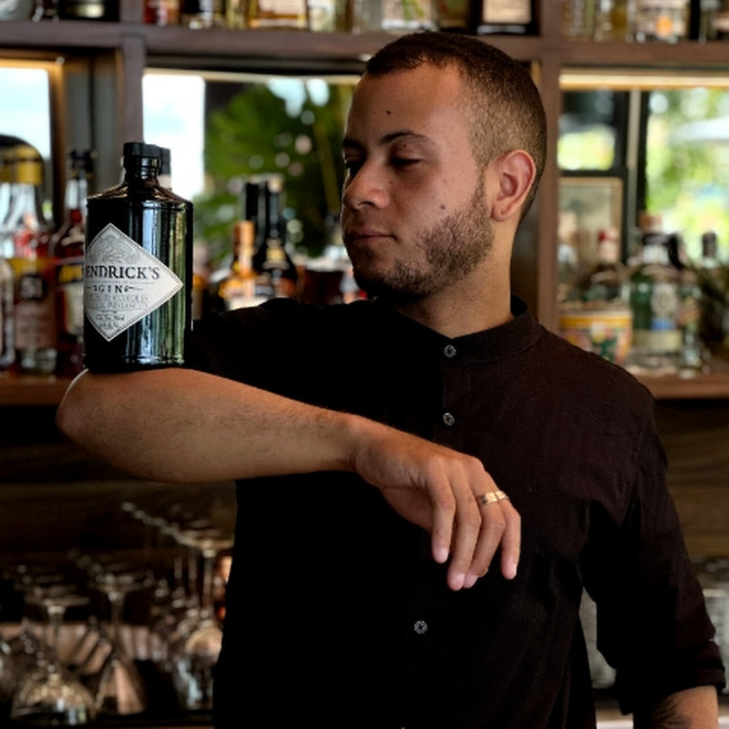 BARTENDER FREDY