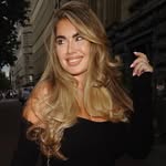 𝐑𝐎𝐌𝐄́ 𝐋𝐀𝐔𝐑𝐄𝐍 𝐑𝐄𝐈𝐍𝐃𝐄𝐑𝐒