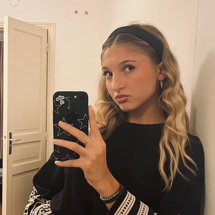 _holavanessa
