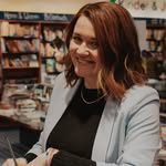 Lisa F. Olsen | Autorin