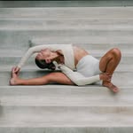 Magdalena Janik •YOGA