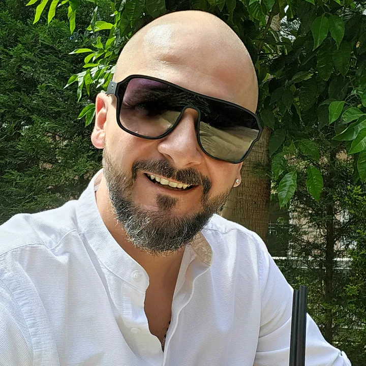 Sebastian Vultur